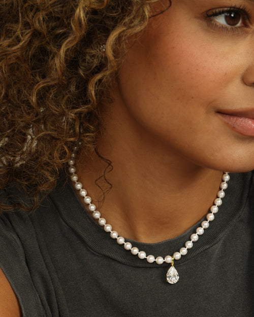 Perfect Pearl Teardrop Choker - Gold