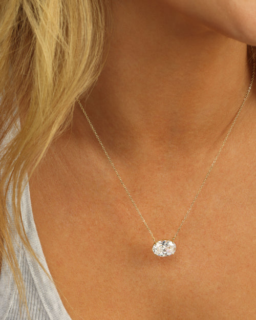 Hello Gorgeous! Necklace - Gold|White Diamondettes