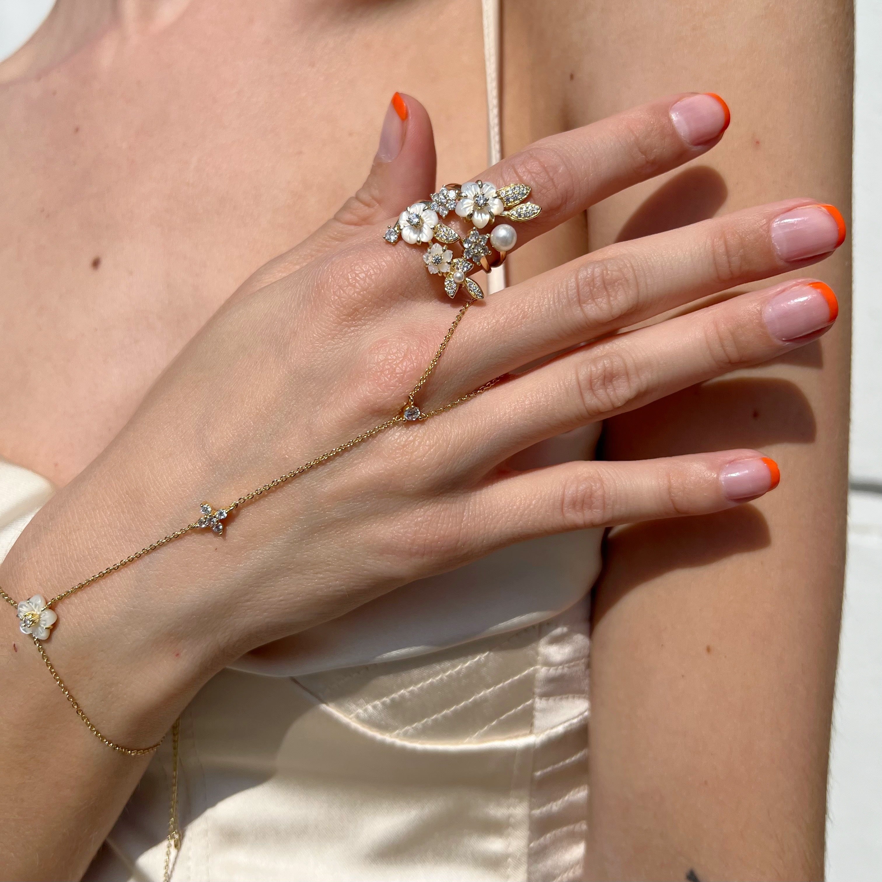 Royal Lily Ring - Gold|White Diamondettes