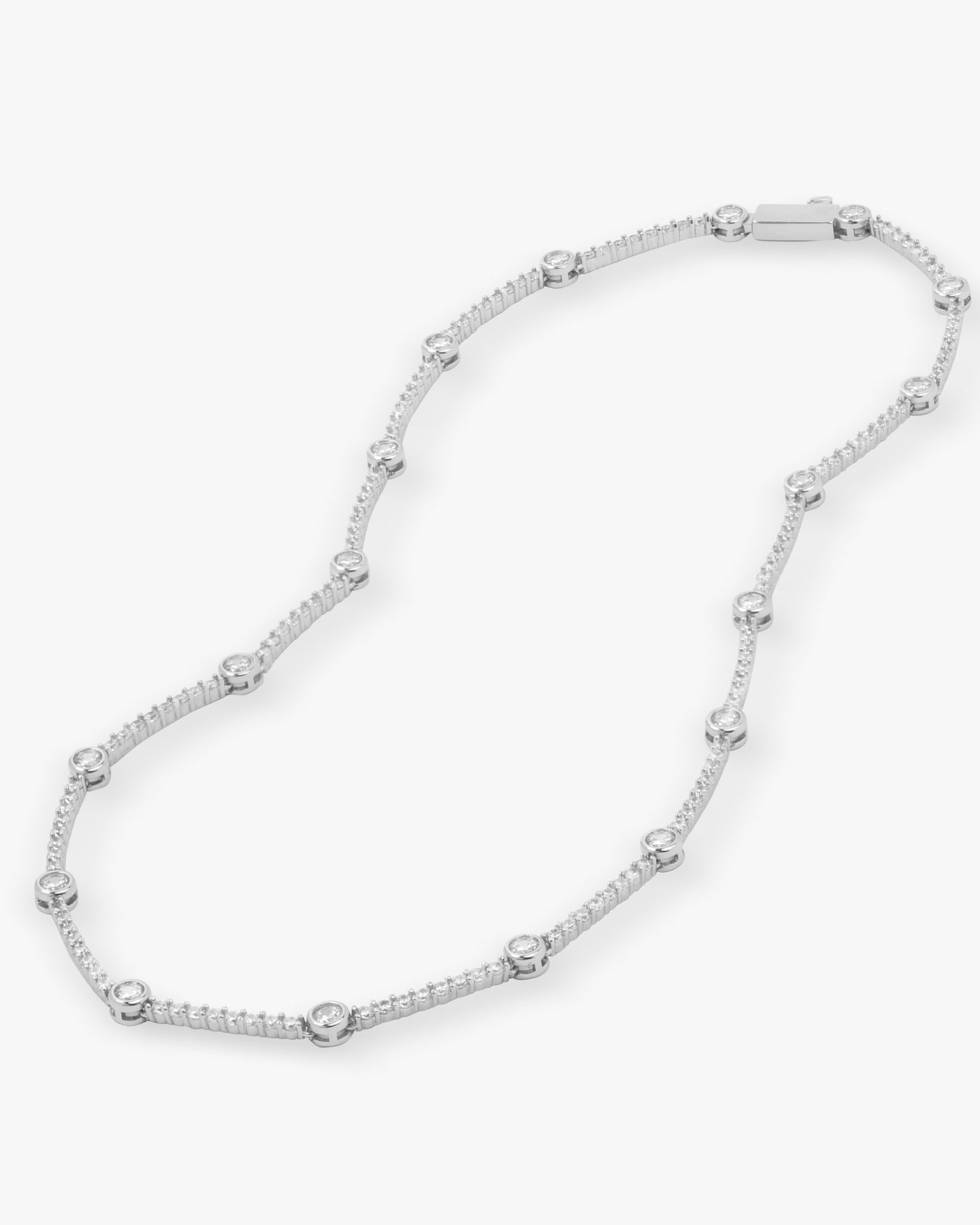 She's an Icon Station Necklace 16" - Silver|White Diamondettes