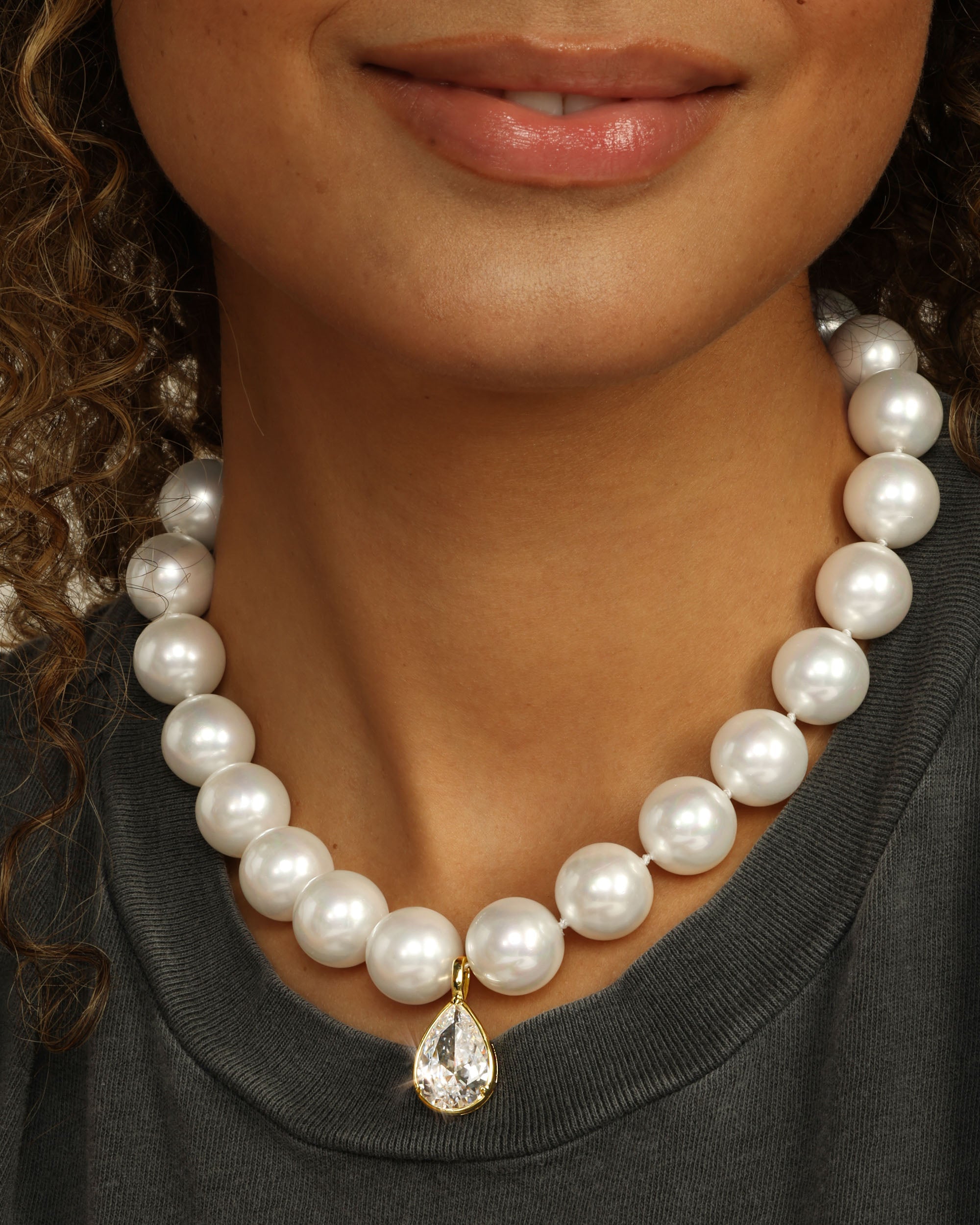 Perfect Pearl Teardrop Necklace - Gold